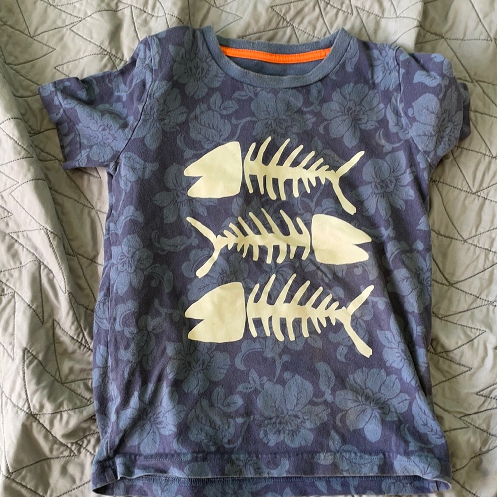 Mini Boden fish bone shirt 4/5